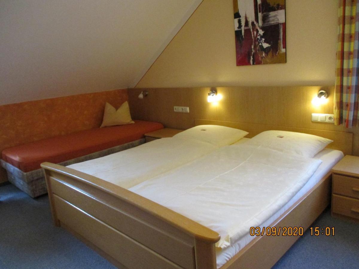 Pension "Zum Schwan" Muhr am See Luaran gambar