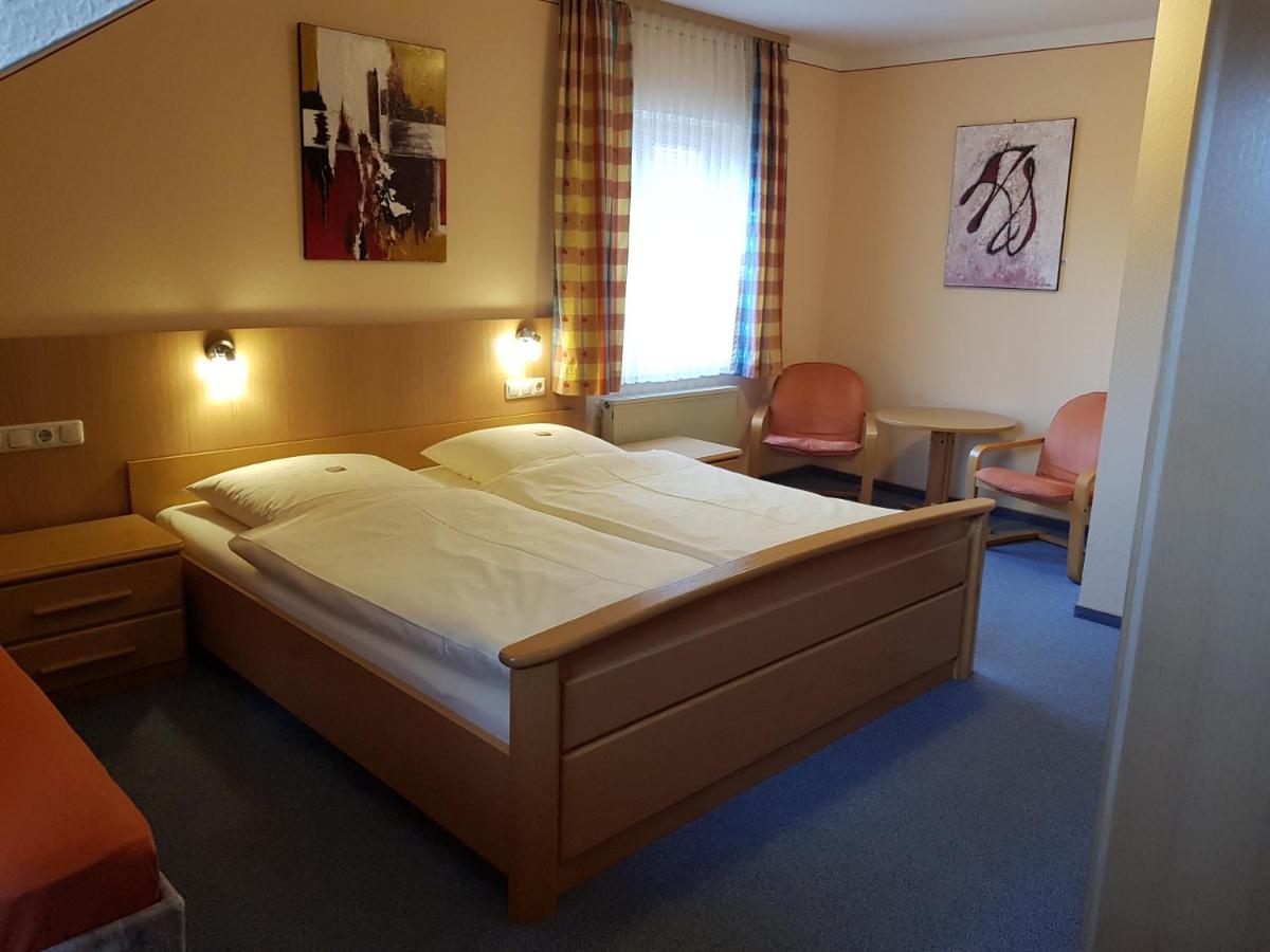 Pension "Zum Schwan" Muhr am See Luaran gambar